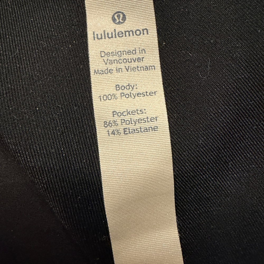 lululemon athletica women’s Size 10 black pants - Picture 5 of 5